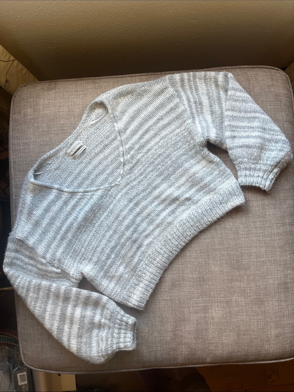 Urban Outfitters Gray Knit Sweater Cropped Loose XS